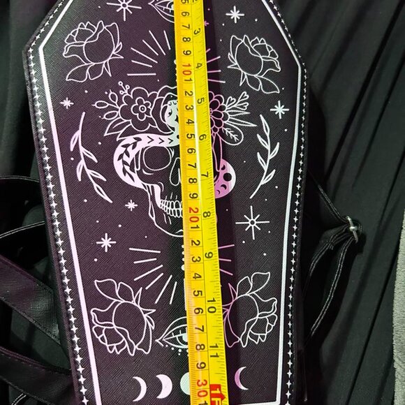 Coffin shaped Backpack - Picture 3 of 7